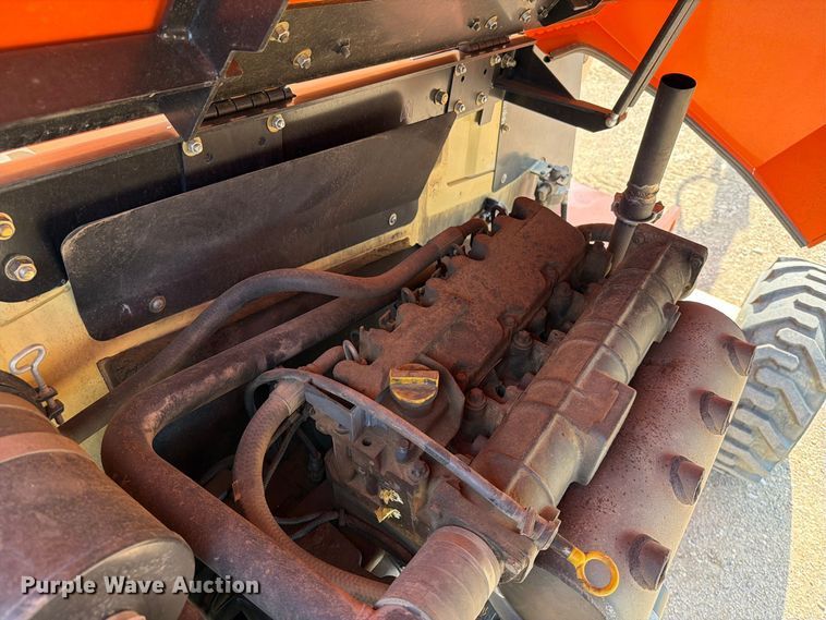 image for item EA0442 2006 JLG 660SJ boom lift