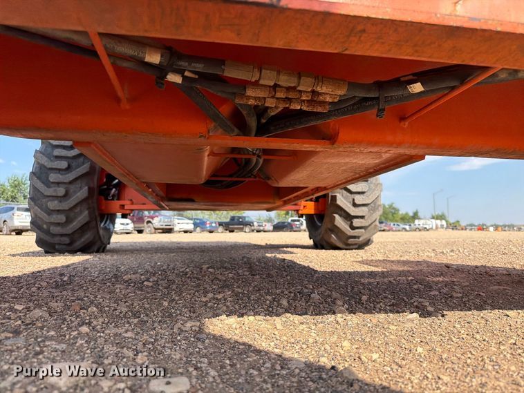 image for item EA0442 2006 JLG 660SJ boom lift
