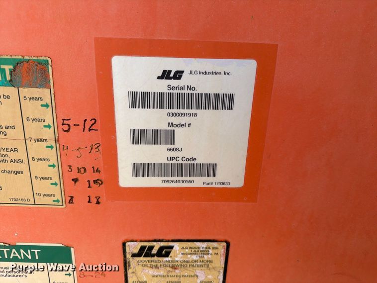 image for item EA0442 2006 JLG 660SJ boom lift