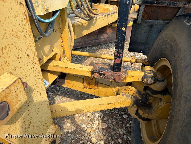 image for item EA0444 1995 Caterpillar 140G VHP motor grader