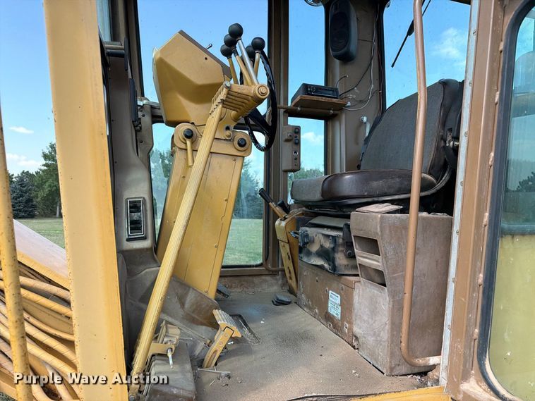image for item EA0444 1995 Caterpillar 140G VHP motor grader