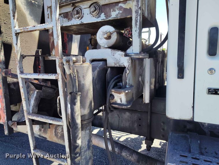 image for item ED0166 2000 Sterling L9500 crane truck