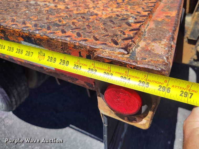image for item ED0166 2000 Sterling L9500 crane truck