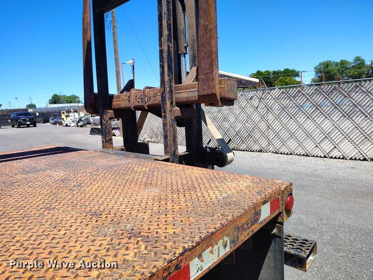 image for item ED0166 2000 Sterling L9500 crane truck