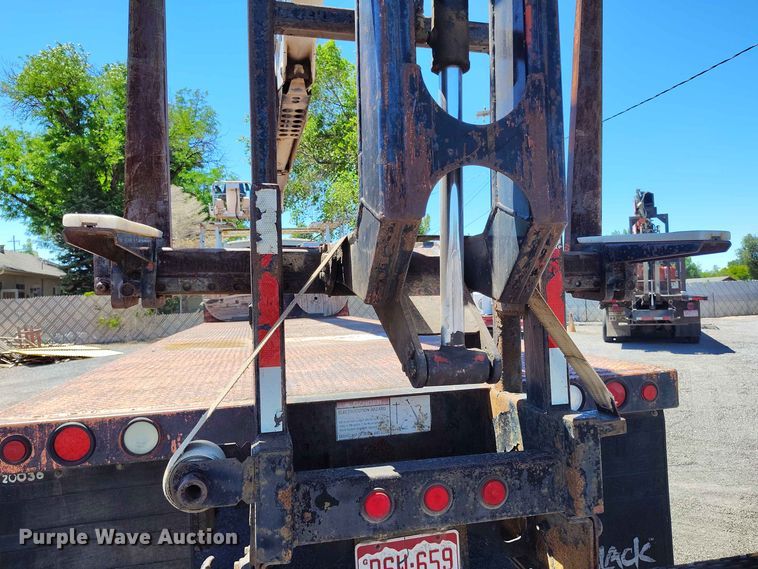image for item ED0166 2000 Sterling L9500 crane truck