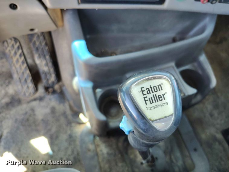 image for item ED0166 2000 Sterling L9500 crane truck