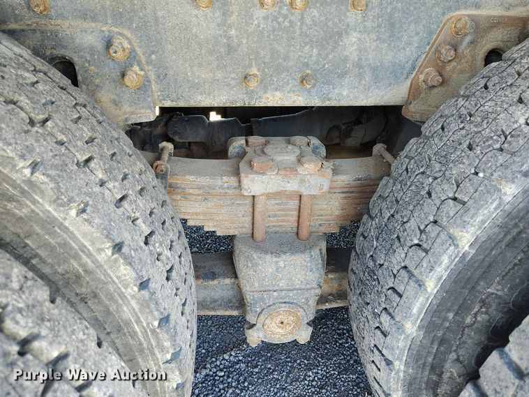 image for item ED0166 2000 Sterling L9500 crane truck