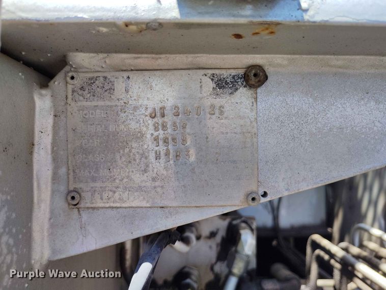 image for item ED0166 2000 Sterling L9500 crane truck