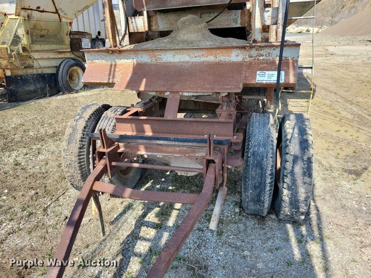 image for item EE0957 Universal Cedar Rapids conveyor