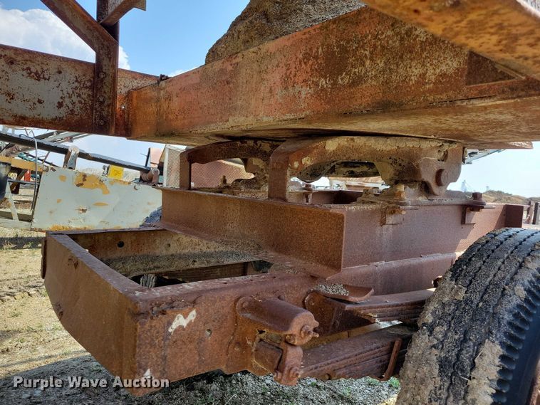 image for item EE0957 Universal Cedar Rapids conveyor