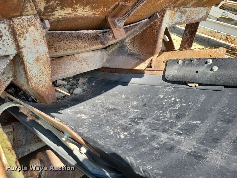 image for item EE0957 Universal Cedar Rapids conveyor