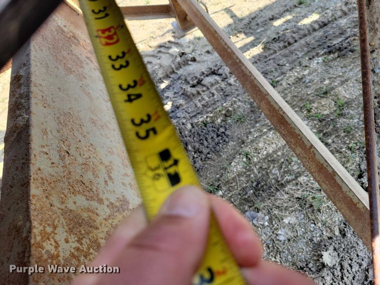 image for item EE0957 Universal Cedar Rapids conveyor