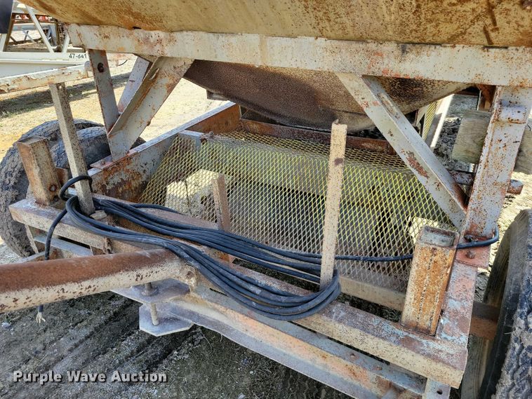 image for item EE0957 Universal Cedar Rapids conveyor