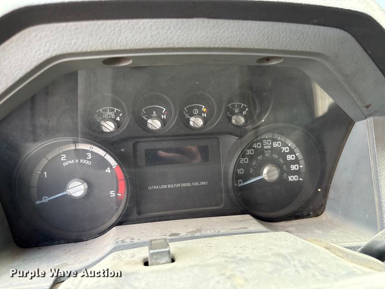 image for item EF1327 2016 Ford F550 Super Duty Crew Cab utility / service truck