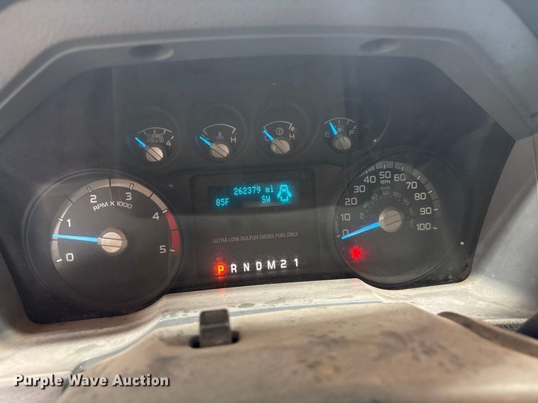 image for item EF1327 2016 Ford F550 Super Duty Crew Cab utility / service truck