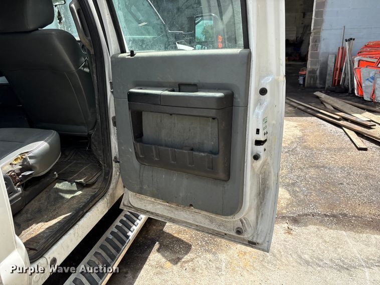 image for item EF1327 2016 Ford F550 Super Duty Crew Cab utility / service truck