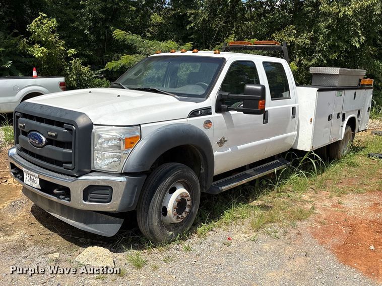 2016 Ford F550 Super Duty Crew Cab utility / service truck