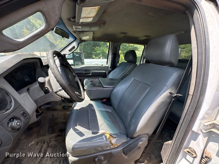 image for item EF1328 2016 Ford F550 Super Duty Crew Cab utility / service truck