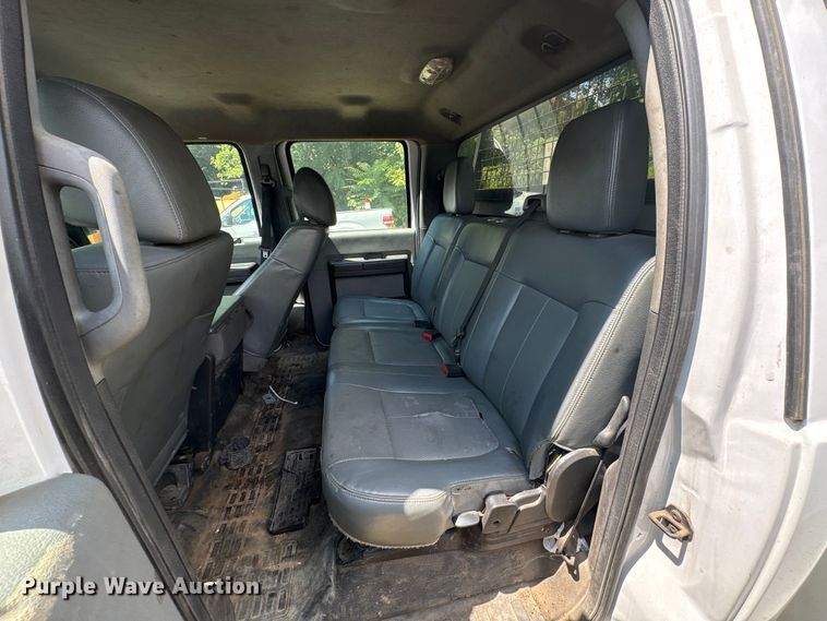 image for item EF1328 2016 Ford F550 Super Duty Crew Cab utility / service truck