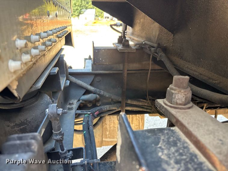 image for item EF1347 1996 Freightliner USF-1E vacuum truck