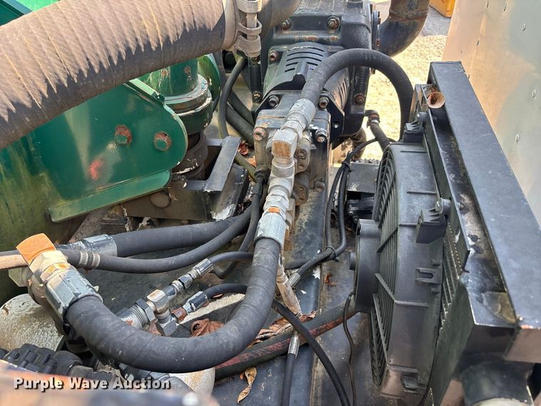 image for item EF1347 1996 Freightliner USF-1E vacuum truck