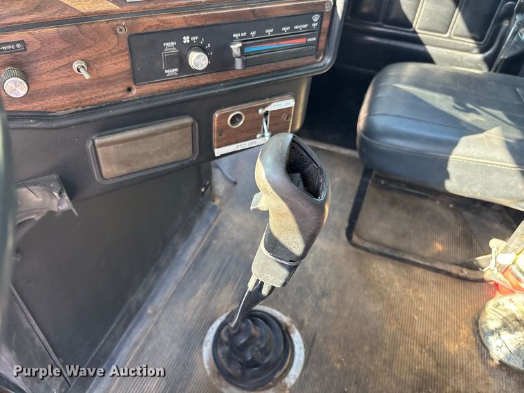image for item EF1347 1996 Freightliner USF-1E vacuum truck