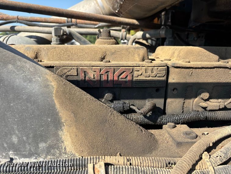image for item EF1347 1996 Freightliner USF-1E vacuum truck