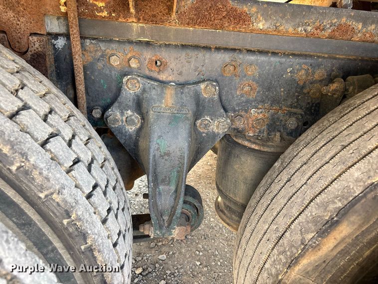 image for item EF1347 1996 Freightliner USF-1E vacuum truck