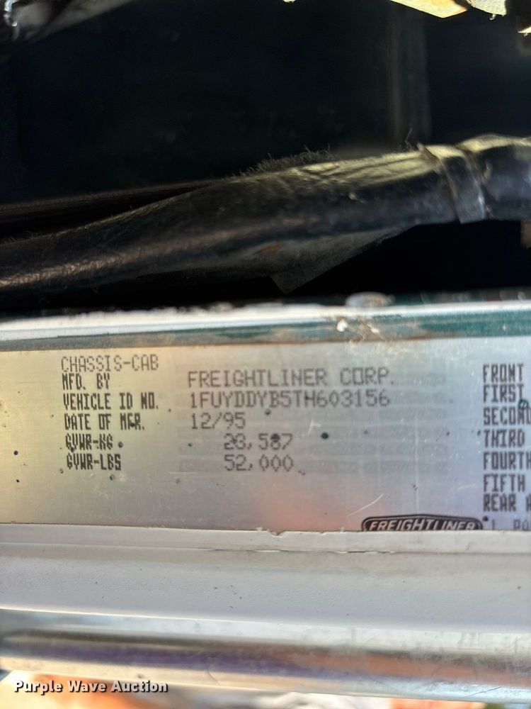 image for item EF1347 1996 Freightliner USF-1E vacuum truck