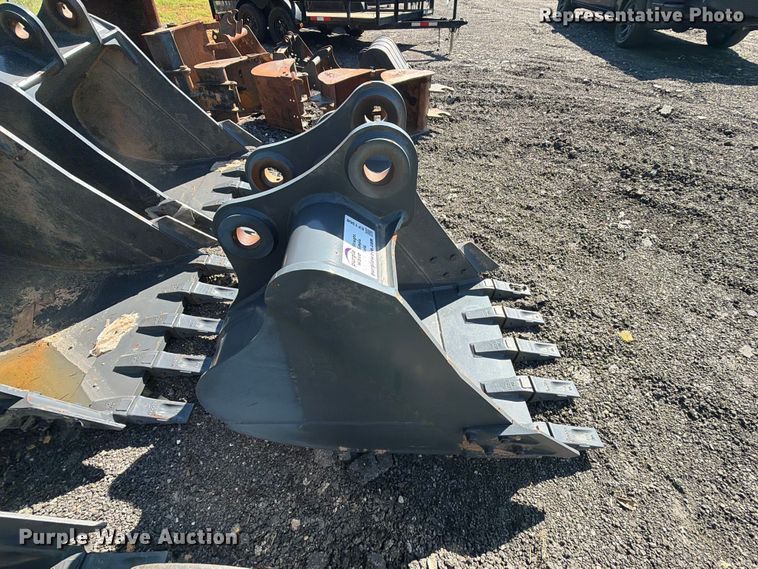 image for item EF1373 Smartcharm CAT320D  excavator bucket