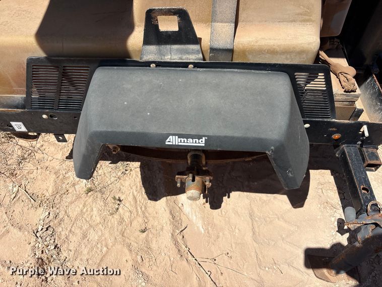 image for item EF6358 (3) Allmand Night-lite pro 2 light plants