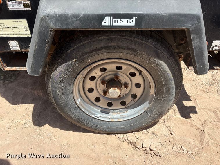image for item EF6362 (3) Allmand NIGHT-LITE V-SERIES NLV light plants