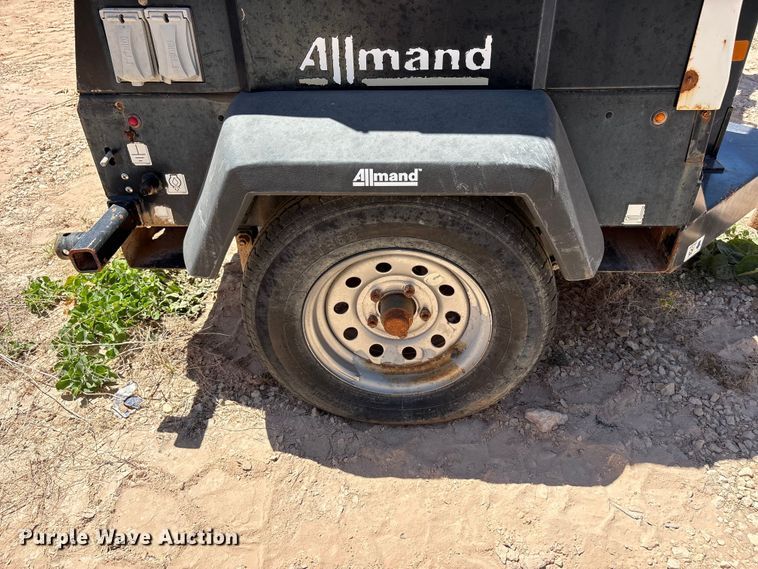 image for item EF6362 (3) Allmand NIGHT-LITE V-SERIES NLV light plants