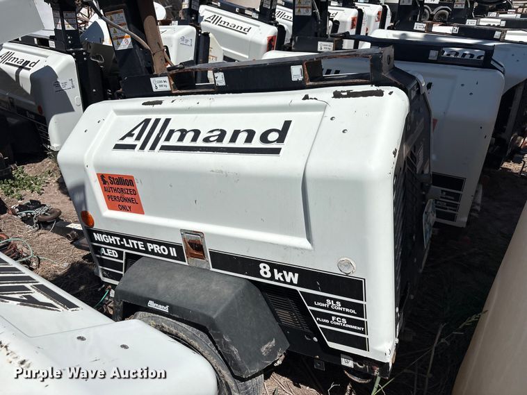 image for item EF6394 (7) Allmand Night Light Pro 2V light plants