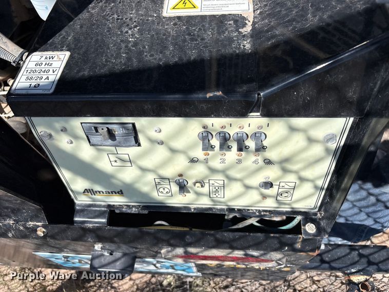 image for item EF6396 (3) Allmand Night-Lite V-Series NLV light plants