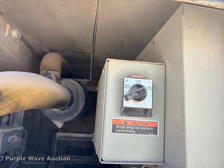 image for item EF6423 MQ  (2) MQ Power DH-0480I generators