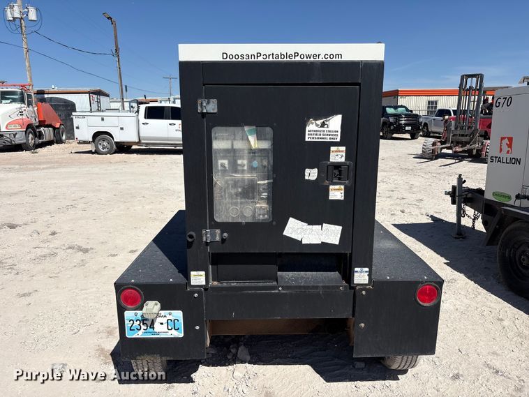 image for item EF6428 (2) Doosan G70 generators