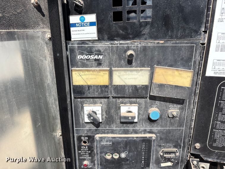 image for item EF6431 (2) Doosan G70 generators