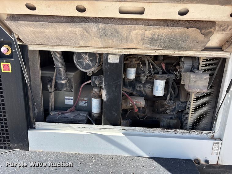 image for item EF6431 (2) Doosan G70 generators