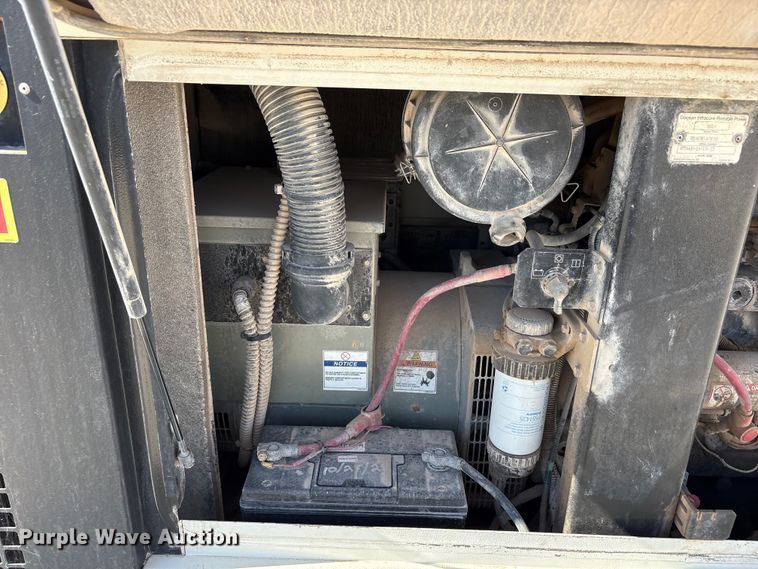 image for item EF6431 (2) Doosan G70 generators