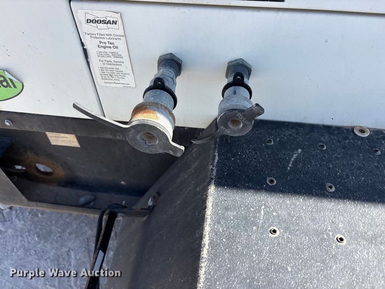 image for item EF6431 (2) Doosan G70 generators