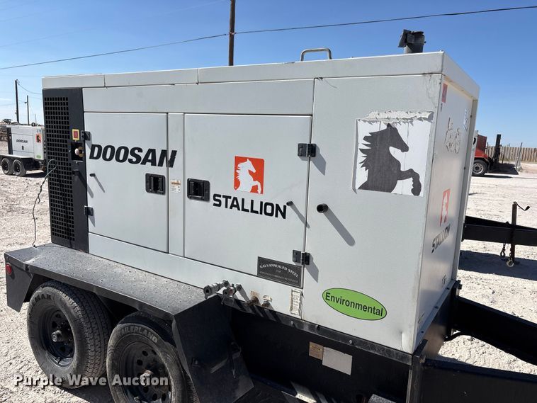 image for item EF6433 (2) Doosan G90 generators