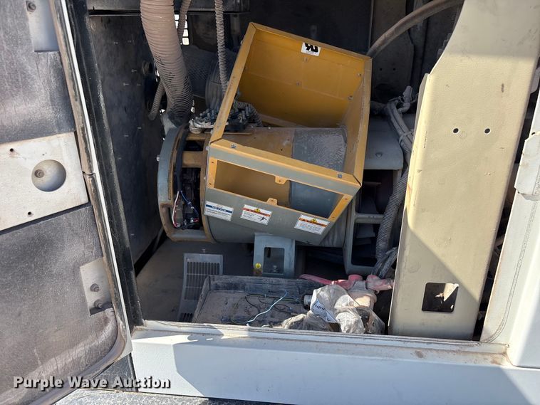 image for item EF6433 (2) Doosan G90 generators
