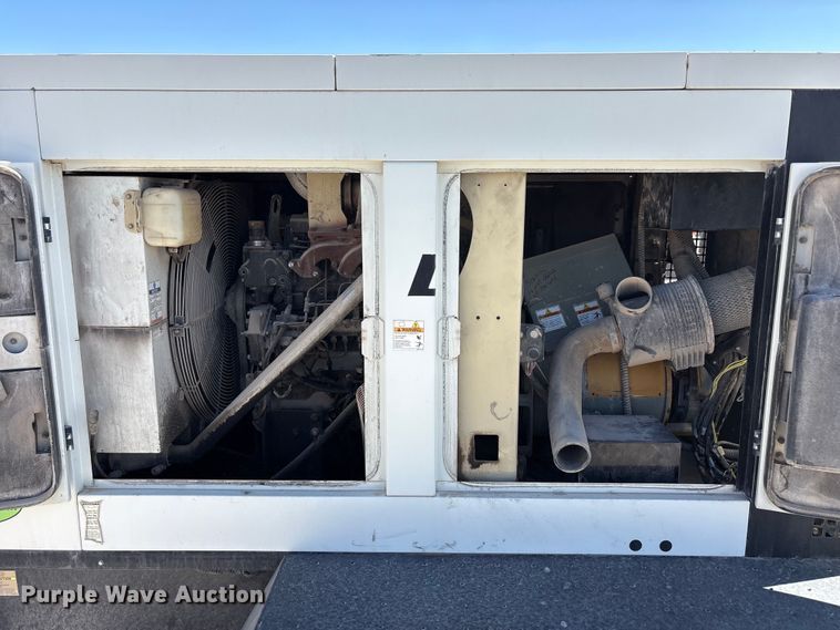 image for item EF6433 (2) Doosan G90 generators