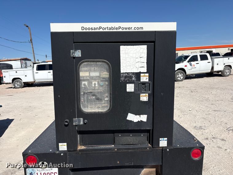 image for item EF6433 (2) Doosan G90 generators