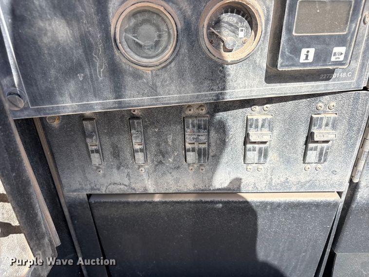 image for item EF6433 (2) Doosan G90 generators