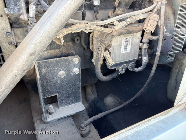 image for item EF6433 (2) Doosan G90 generators