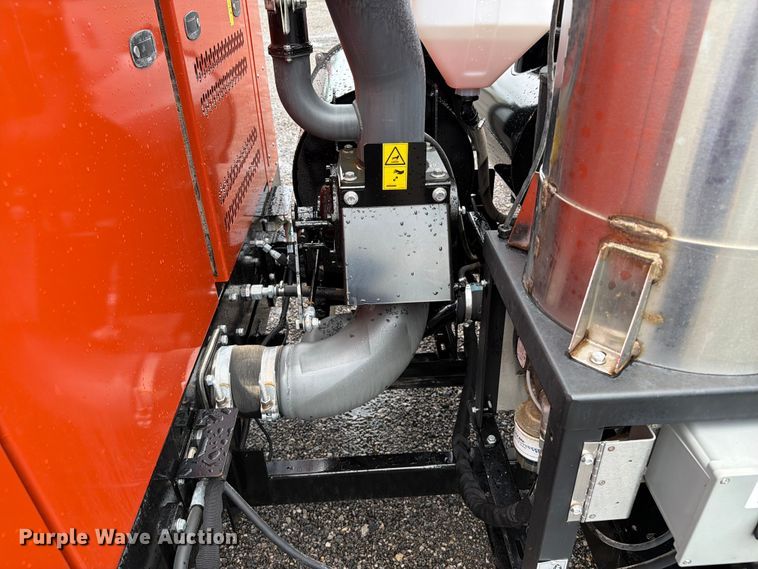 image for item EG9231 2024 Ditch Witch HX50 vacuum excavator