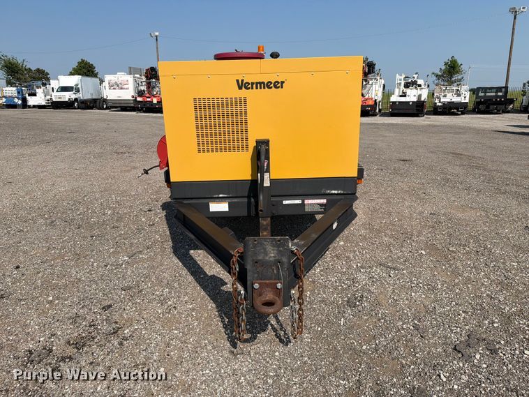 image for item EG9335 2010 Vermeer LP 555 DT vacuum trailer