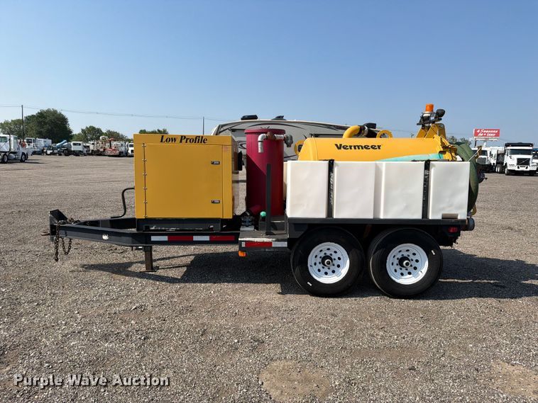 image for item EG9335 2010 Vermeer LP 555 DT vacuum trailer